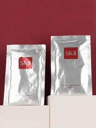 SK-II [ميني] قناع الوجه قطعة واحدة، بشرتك تغمر فوراً وبشكل استثنائي في الترطيب، مما ينتج عن بشرة واضحة ولامعة بشكل ملحوظ. تجدد الحيوية والراحة وتوفر ترطيبًا شديدًا. تُعيد ترطيب البشرة الجافة، وتترك بشرة منتعشة وبارد. قناع العلاج الوجهي من هي قناع...