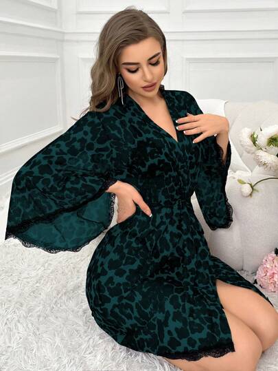 SHEIN نسائي فستان نوم مش على شكل نمر بالشبكة