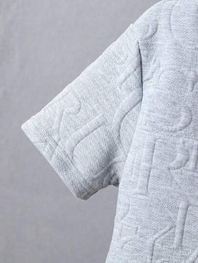 SHEIN مجموعة قميص تي شيرت بأكمام قصيرة و شورت لولدين عمرهما بين 8 و 14 عامًا