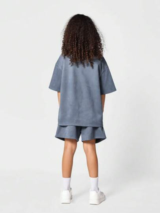 girls-sets SUMWON مجموعة قطعتين تتكون من تي شيرت اوفرسايز ومشورت قصير ذو خصر منخفض مطرز للفتيات المراهقات