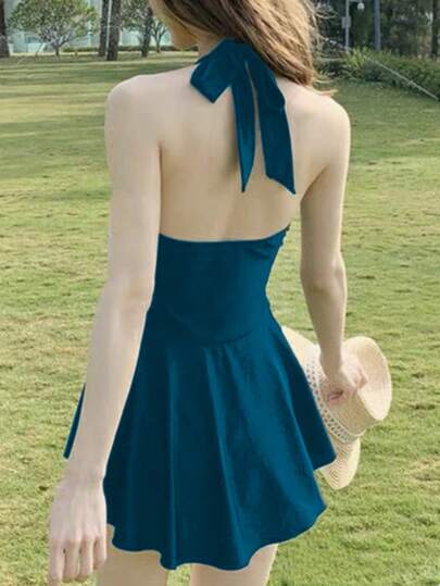 ملابس سباحة للنساء بتنورة محافظة لتغطية البطن وإظهار الرشاقة، موضة صيف 2024 الجديدة للعطلات