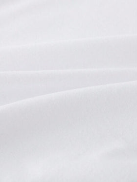 SHEIN Vacaura تي شيرت قطني رجالي لفترة الطفولة المتوسطة مطبوع عليه حرف أساسي بياقة دائرية وأكمام قصيرة