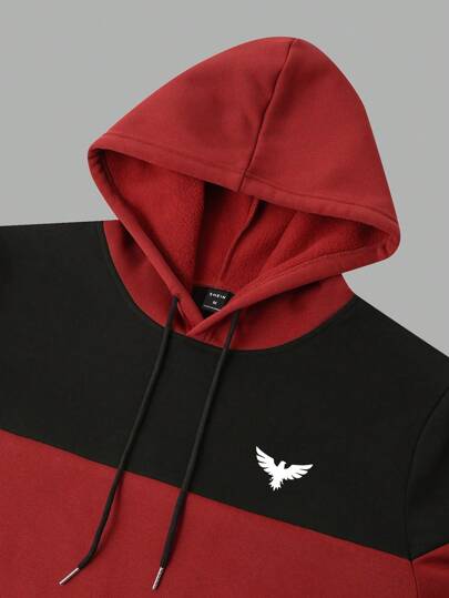 Manfinity Homme هودي الرجال برباط وطبعات طيور محجوبة بالألوان