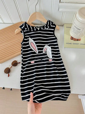 SHEIN LMoss Kids فستان مخطط ذو قلنسوة كروشيه للفتيات الصغيرات، أنماط شوارع رياضية للربيع/الصيف