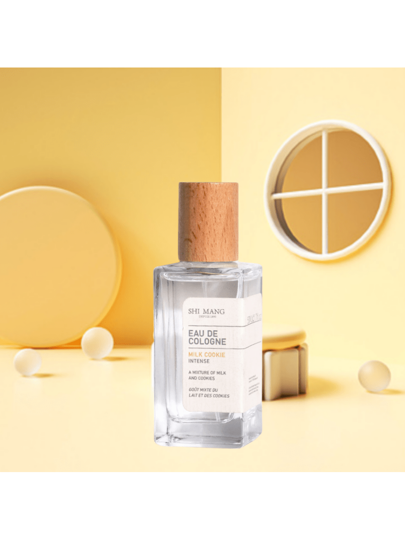 50مل عطر مناسب للاستخدام الشخصي, كالبسكويت الطازج المخبوز والحليب المحلى الساخن مع لمسة جوز الهند. لا يمكنني مقاومة الرغبة في الإمساك بهذا العطر الخفيف الثابت للنساء وعطرها المشمس. يدعم رائحتك ويعطيك رائحة فريدة ومميزة ذات نفحة غالية الثمن عطور عطر...
