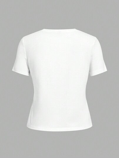 EZwear تي شيرت نسائي بيضاء عارضة الرقبة الدائرية العصرية نحيلة مطبوع عليها قطة مخططة بأبيض وأسود وعبارة 'القط هو أفضل صديق'، مناسب لفصل الصيف