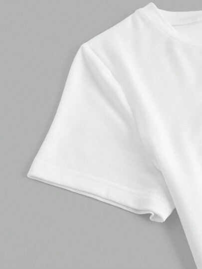 EZwear تي شيرت نسائي بيضاء عارضة الرقبة الدائرية العصرية نحيلة مطبوع عليها قطة مخططة بأبيض وأسود وعبارة 'القط هو أفضل صديق'، مناسب لفصل الصيف