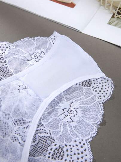 Shein Underwear&Sleepwear Basics ملابس داخلية قصيرة الجانب برباط وردي الدانتيل الزهري 3قطع