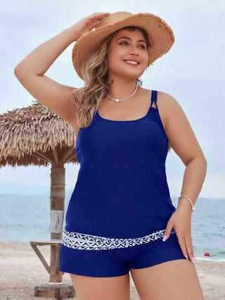 Swim Lushoire مجموعة ملابس سباحة للحجم الكبير صيفية بتصميم سترة رقبة دائرية باللون الأحادي مع شورت بنقشة هندسية