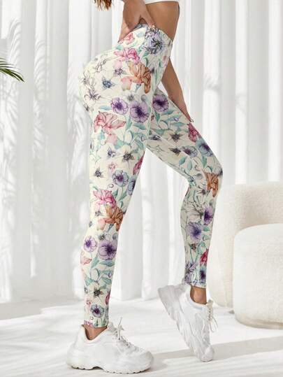 SHEIN Sovereign Charm سروال رياضي طباعة زهرية للنساء لليوغا