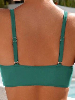 Swim Basics طقم بيكيني وحمالة صدر لون سادة للنساء للعطلة الصيفية على الشاطئ