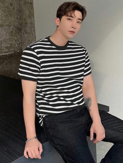 ملابس رجالي DAZY تي شيرت رجالي صيفي عارض بياقة دائرية وأكمام قصيرة مخططة للارتداء اليومي