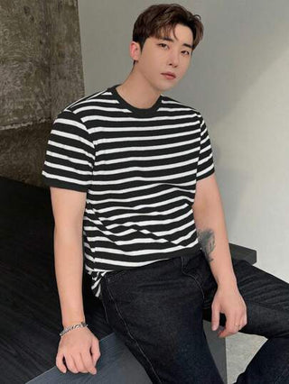 ملابس رجالي DAZY تي شيرت رجالي صيفي عارض بياقة دائرية وأكمام قصيرة مخططة للارتداء اليومي