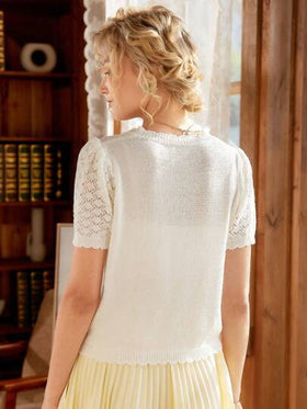 Knit Mix ملابس علوية تي شيرت نسائي أنيق مصنوع من الأقمشة المحبوكة على الطراز الفرنسي، مزين بالتطريز، أكمام قصيرة وقصة عادية، قطعة كاجوال بتصميم بسيط وعصري، مناسب لمناسبات العودة إلى المدرسة في فصلي الخريف والشتاء، ومناسب لمناسبات عيد الميلاد والشكر وراس ا