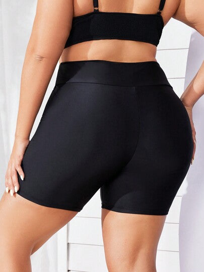 Swim Lushoire شورت نسائي بأحجام كبيرة للصيف على الشاطئ بلون صلب وخصر غير متماثل للقيميني