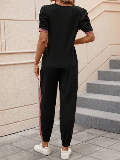 SHEIN LUNE مجموعة قطعتين عارضة للنساء لصيف 2021 - بلوزة نسائية برقبة V وأكمام قصيرة منتفخة بلونين، وسراويل نسائية واسعة بخصر قابل للشد وجيوب بتصميم عصري