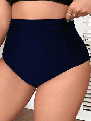 Swim Basics سروال سباحة بلون سادة وخصر عالي لسيدات القوام الكبير في الصيف مع تصميم مجمع للتحكم في البطن