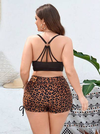 SHEIN Swim Curve مجموعة تانكيني نسائي صيفي مقاس كبير لباس علوي بسيط بموحد اللون وسروال قصير مطبوع بنمط فهد للشاطئ