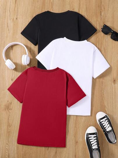 SHEIN ثلاث قطع / مجموعة من قمصان الأولاد المتعددة الألوان المحبوكة غير الرسمية