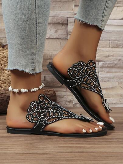 صنادل نساء مسطحة مفرّغة، تصميم بخرز مزيّف، صنادل قابلة للإنزلاق للموسم الجديد 2025
