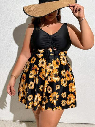 SHEIN CURVE+ فستان سباحة بطبعة الزهور و مزموم مع قاع السباحة للسيدات بالمقاس الكبير لفصل الصيف والشاطئ