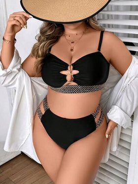 Swim SXY مجموعة بيكيني صيفية بتصميم فريد مزين بحلقات وشقوق للنساء بمقاس كبير