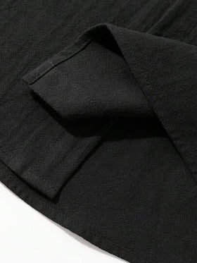 Manfinity RSRT بدلة رجالية كاجوال من قميص أكمام طويلة بياقة مستديرة وشورت بتصميم جيب، لون أسود، بدلة عطلة للرجال، مجموعة قطعتين أسود للرجال، ملابس خريفية، ملابس مريحة