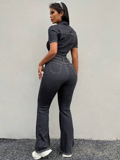 SHEIN SXY بدلة جينز نسائية سوداء ضيقة تصل إلى الأرض/الطول الكامل مع سروال فلير واسع وأكمام قصيرة ومرونة جنسية