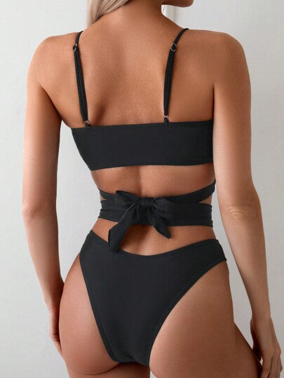 Swim Basics مجموعة بكيني بحزام رفيع أحادي اللون مع ظهر مربوط بأشرطة منفصلة، مجموعة بكيني بحزام رفيع مع ملابس علوية مثلث بأشرطة متقاطعة، مناسبة للارتداء في الشاطئ والمسبح، الصيف، العطلات