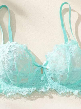 Classic Sexy طقم ملابس داخلية نسائية مكون من صدرية كروشيه لطيفة وسروال مثلث بحمالات رفيعة