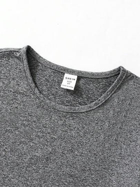 SHEIN مجموعة قميص رياضي بأكمام قصيرة وبنطلون طويل وسروال قصير لفتاة صغيرة، 3 قطع، متعدد الألوان