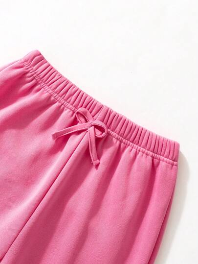 SHEIN مجموعة قميص رياضي بأكمام قصيرة وبنطلون طويل وسروال قصير لفتاة صغيرة، 3 قطع، متعدد الألوان