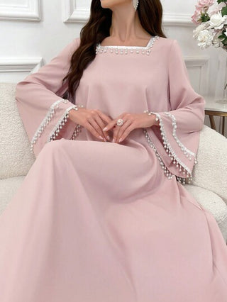 فساتين حريمي Al Najma فستان نسائي أنيق على الطراز العربي محتشم ، مزين بأساور مرصعة بالؤلؤ الاصطناعي، وياقة مربعة وأكمام طويلة واسعة