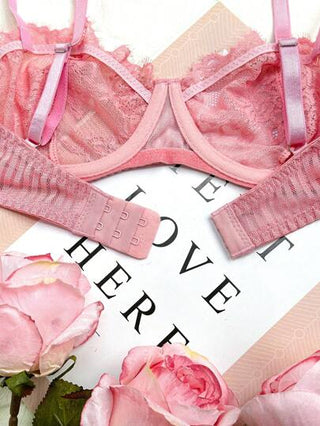 FloralLove ملابس داخلية للنساء حمالة صدر دانتيل جريئة ومثيرة