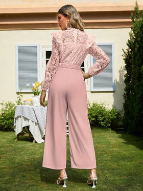 Simplee جمبسوت أنيقة للنساء بلون أحادي مع تصميم من الدانتيل، أكمام طويلة، مناسبة للربيع والصيف