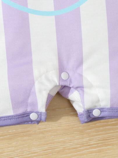 SHEIN مجموعة رومبر قصير الأكمام للأولاد الرضع3 قطع، للارتداء في المنزل