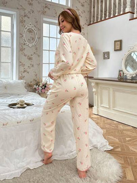 FloralLove طقم بيجامة للنساء مكون من ملابس علوية وبنطلون مطبوع بطبعات زهرية، ملابس شتوية وخريفية مريحة وأنيقة