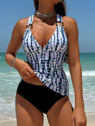 طقم تانكيني حريمي Swim Lushoire مجموعة  للنساء للصيف مكونة من ملابس علوية الرقبة للشاطئ بتقنية الربط وحمالات الصدر ذات الثلاثة ألوان والكاملة بالمثلثات موحد اللون