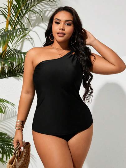 SHEIN Swim Curve مجموعة ملابس سباحة للعطلات بتصميم كتف مائل ذو لون أحادي مع ملابس السباحة وسراويل السباحة مقاسات كبيرة للصيف