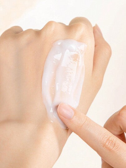 CeraVe 473 مل لوشن مرطب يومي للبشرة الجافة | لوشن الجسم ومرطب الوجه مع حمض الهيالورونيك والسيراميدات | خالي من العطور | غير دهني
