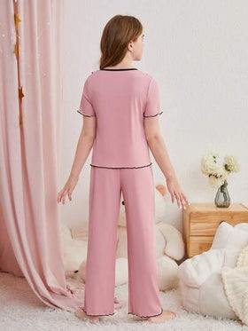 SHEIN طقم بيجاما محبوك بأكمام قصيرة وسروال للفتيات المراهقات متألق، أنيق بحاشية كشكش وزخرفة عقدة الفراشة