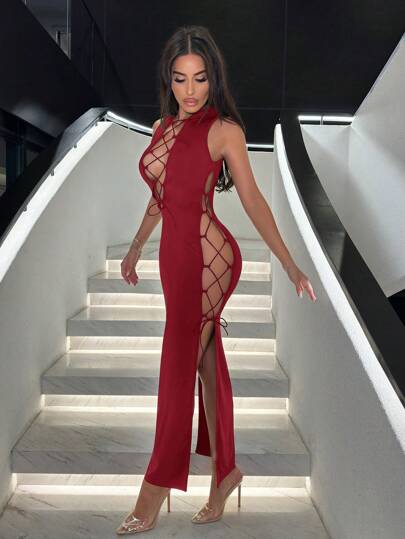 SHEIN SXY فستان صيفي مثير بلا أكمام وقصة عبر الصدر مزينة بالفراغات والشقوق حتى الفخذ