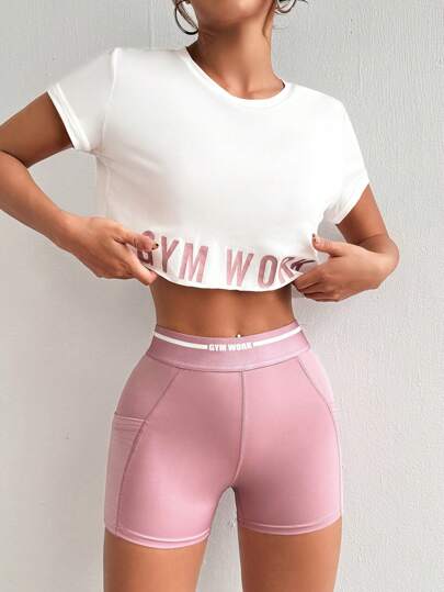 SHEIN Sovereign Charm بدلة رياضية نسائية مكونة من ملابس علوية كم قصير مكتوب عليه وشورت ضيق، ملابس رياضة رسمية عادية، بزي لممارسة التدريبات الرياضية