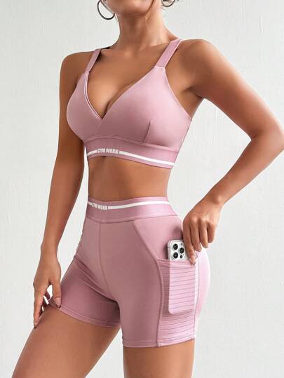 SHEIN Sovereign Charm بدلة رياضية نسائية مكونة من ملابس علوية كم قصير مكتوب عليه وشورت ضيق، ملابس رياضة رسمية عادية، بزي لممارسة التدريبات الرياضية