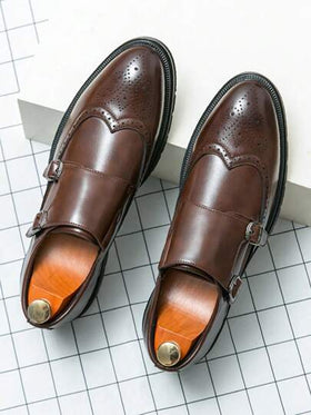 حذاء جلدي بني للرجال ، من نوع Slip-On Brogue Carved Pointed ، أحذية رسمية لرجال الأعمال لحفلات السبت والرقص والولائم والأعراس وزي العريس ، حذاء مونكي وسادة لليدين ، أحذية النادي الليلي