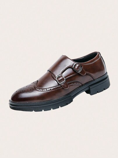 حذاء جلدي بني للرجال ، من نوع Slip-On Brogue Carved Pointed ، أحذية رسمية لرجال الأعمال لحفلات السبت والرقص والولائم والأعراس وزي العريس ، حذاء مونكي وسادة لليدين ، أحذية النادي الليلي