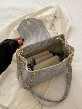 حقيبة كاجوال عصرية بسيطة للكتف مع سلسلة وحقيبة دلو مناسبة للتسوق، حمل المحفظة، للنساء الشابات، طلاب الجامعة، المهنيين الشباب وموظفي المكاتب. وهي مناسبة للمكتب، الجامعة، العمل، الأعمال، التنقل، الخارج، السفر والتنزه.