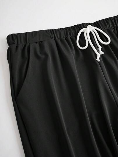 SHEIN طقم مكون من قطعتين بلون سادة وكتف مائل يومي بمقاس كبير للنساء