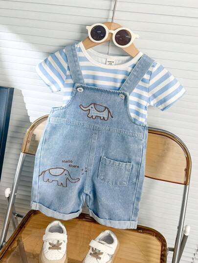 SHEIN Playful Pals مجموعة تي شيرت أطفال الأولاد المخطط، تي شيرت مع بنطلون الدينيم معلم برسوم كرتونية لفيل الزرافة اللطيفة