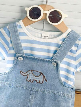 SHEIN Playful Pals مجموعة تي شيرت أطفال الأولاد المخطط، تي شيرت مع بنطلون الدينيم معلم برسوم كرتونية لفيل الزرافة اللطيفة